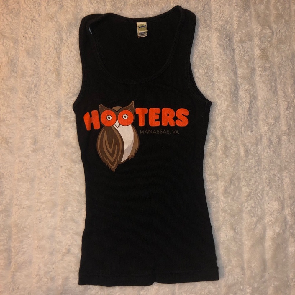 Hooters Tank